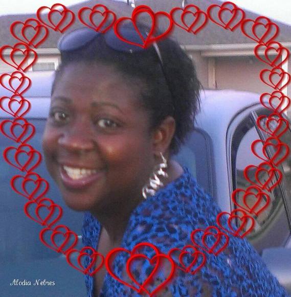 Meet your Posher, Laina - Picture 1 of 1